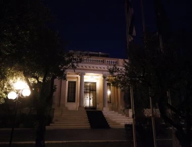 Καταρχήν σύγκλιση απόψεων κυβέρνησης-τραπεζιτών για τα «κόκκινα δάνεια»